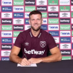 88178531-13711065-West_Ham_have_confirmed_the_signing_of_Niclas_Fullkrug_from_Boru-m-43_1722876453875